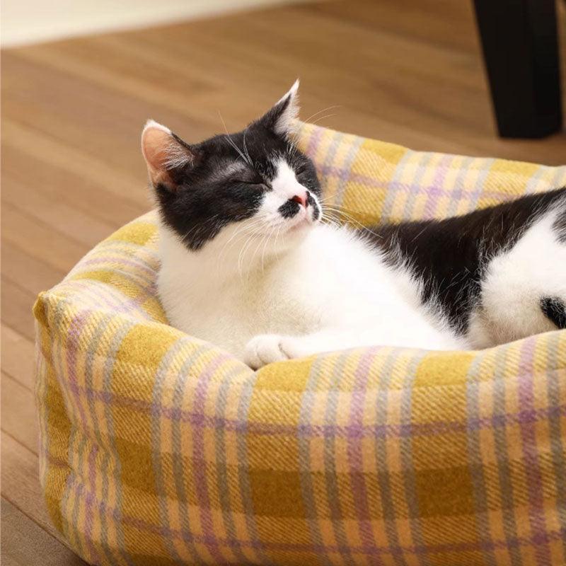 Dailypets Retro Cat Sofa Bed – Cushioned Plaid Pet Bed with Removable Cover