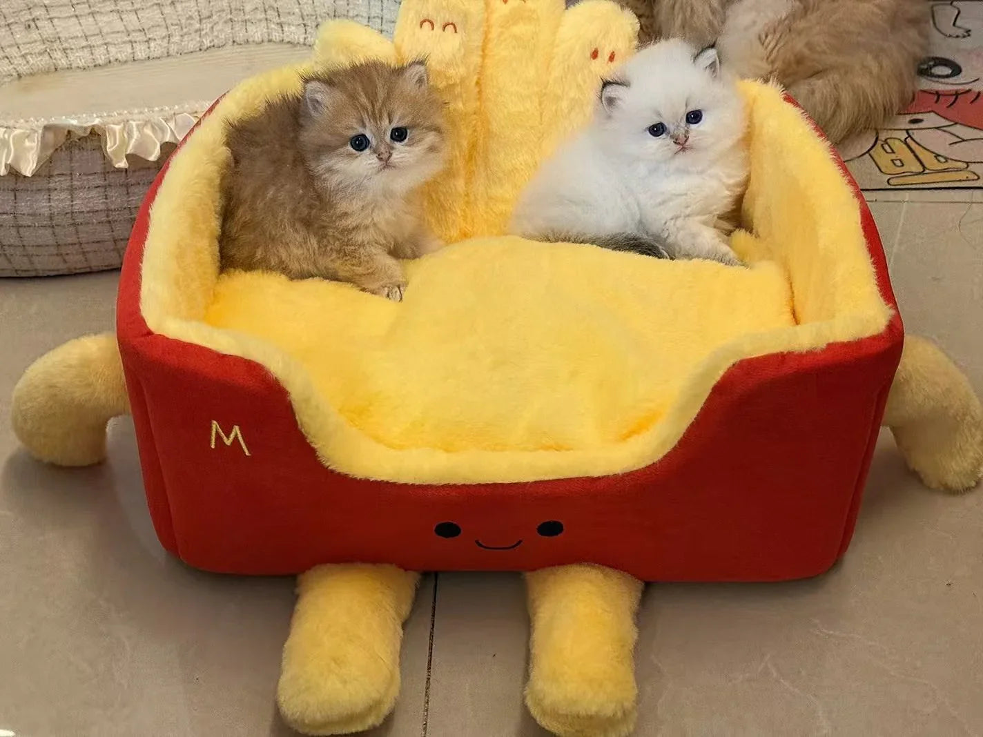Dailypets Designer Cat Bed – French Fry Box Plush Lounge for Cats