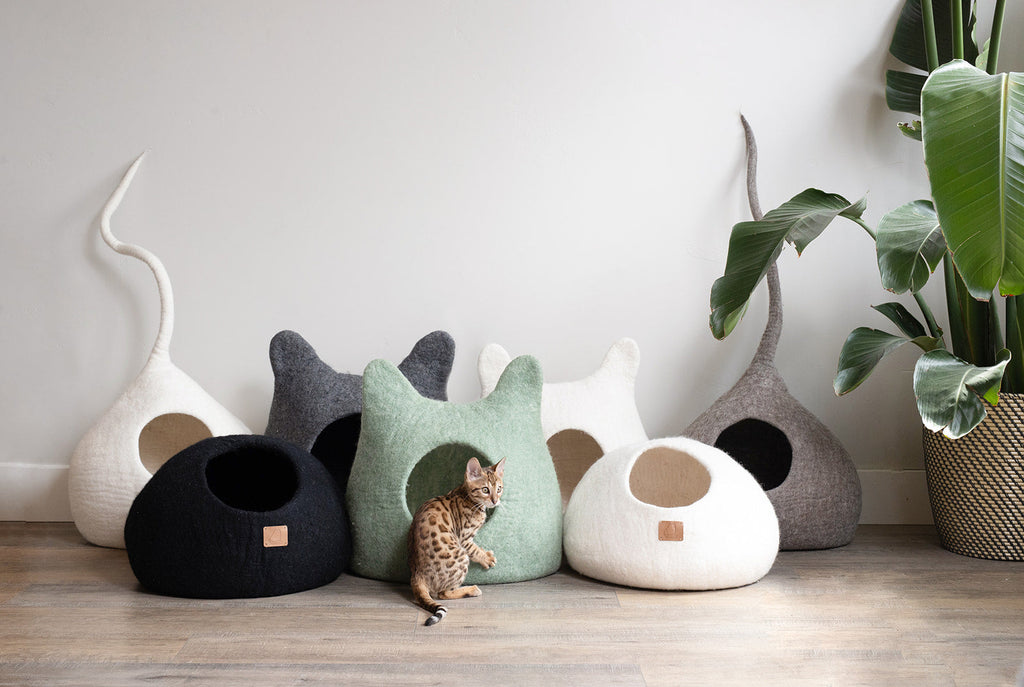 Dailypets Soft Wool Peekaboo Cat Pod