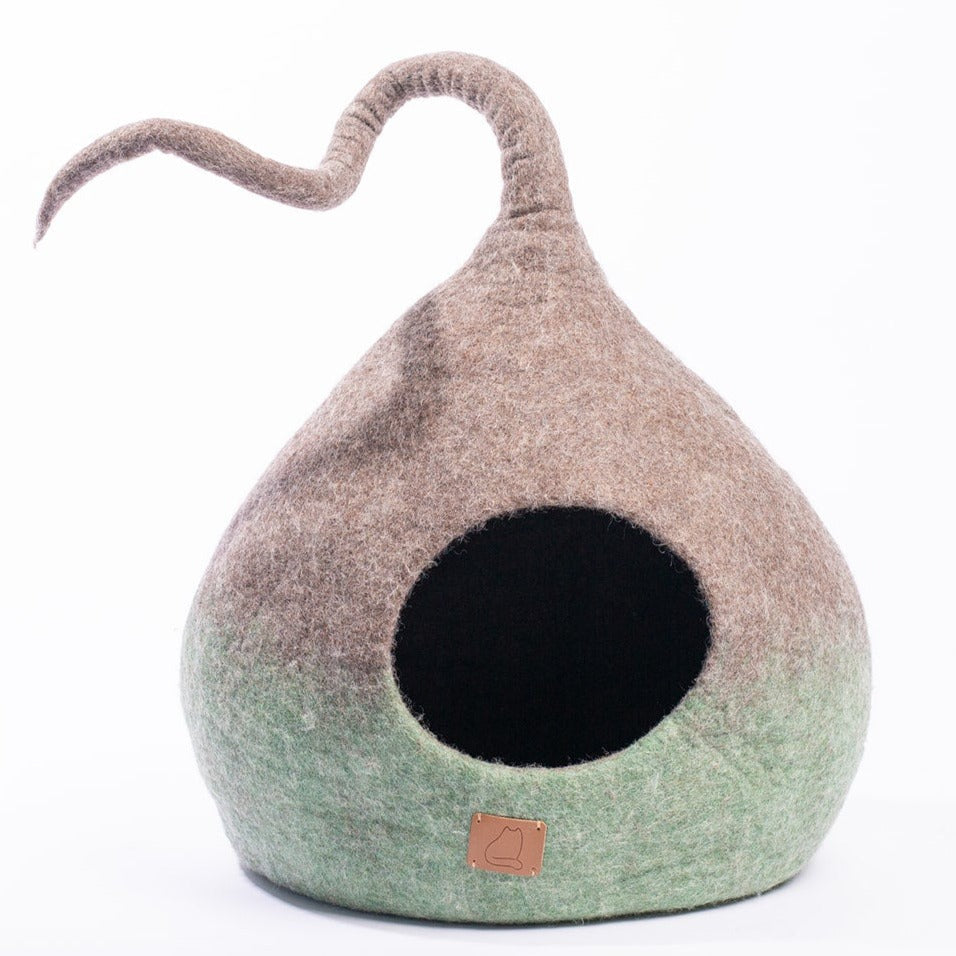 Dailypets Fairy Tail Inspired Wool Cat Cave Bed