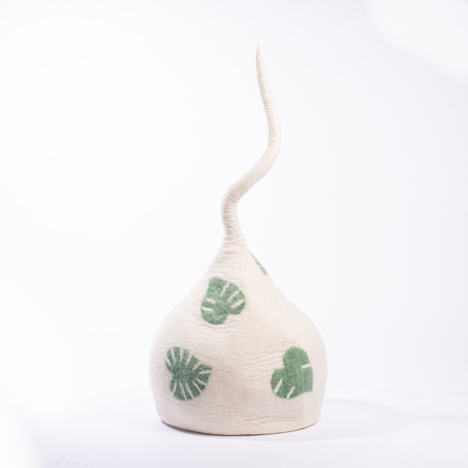 Dailypets Soft Felted Cat Cave Bed for Rest & Enrichment