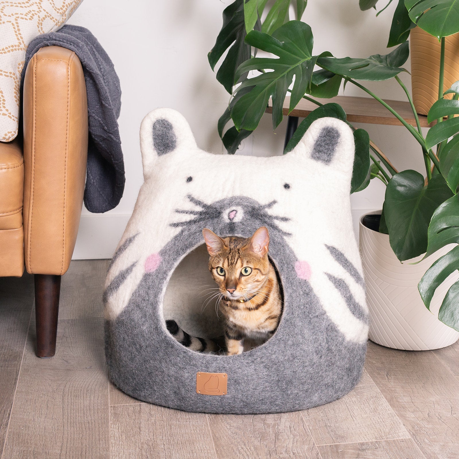 Dailypets Felted Wool Cat Hideaway with Kitty Face Design