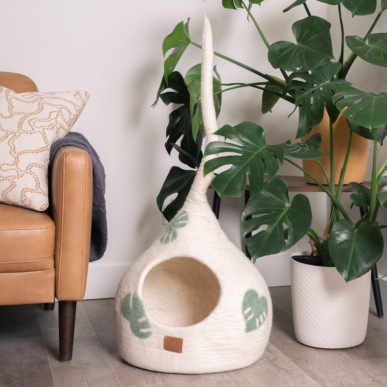 Dailypets Cozy Felted Wool Cat Cave for Cats of All Sizes