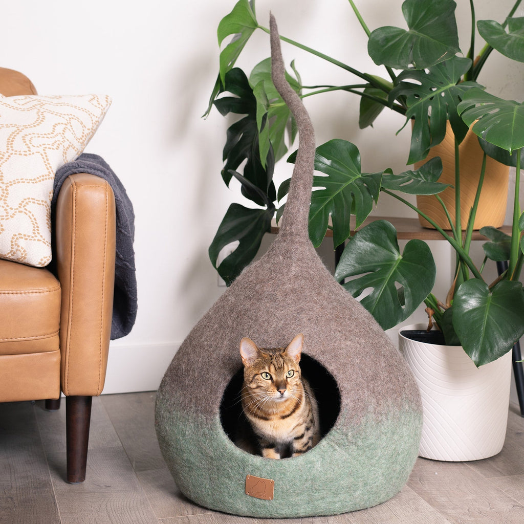 Dailypets Fairy Tail Inspired Wool Cat Cave Bed