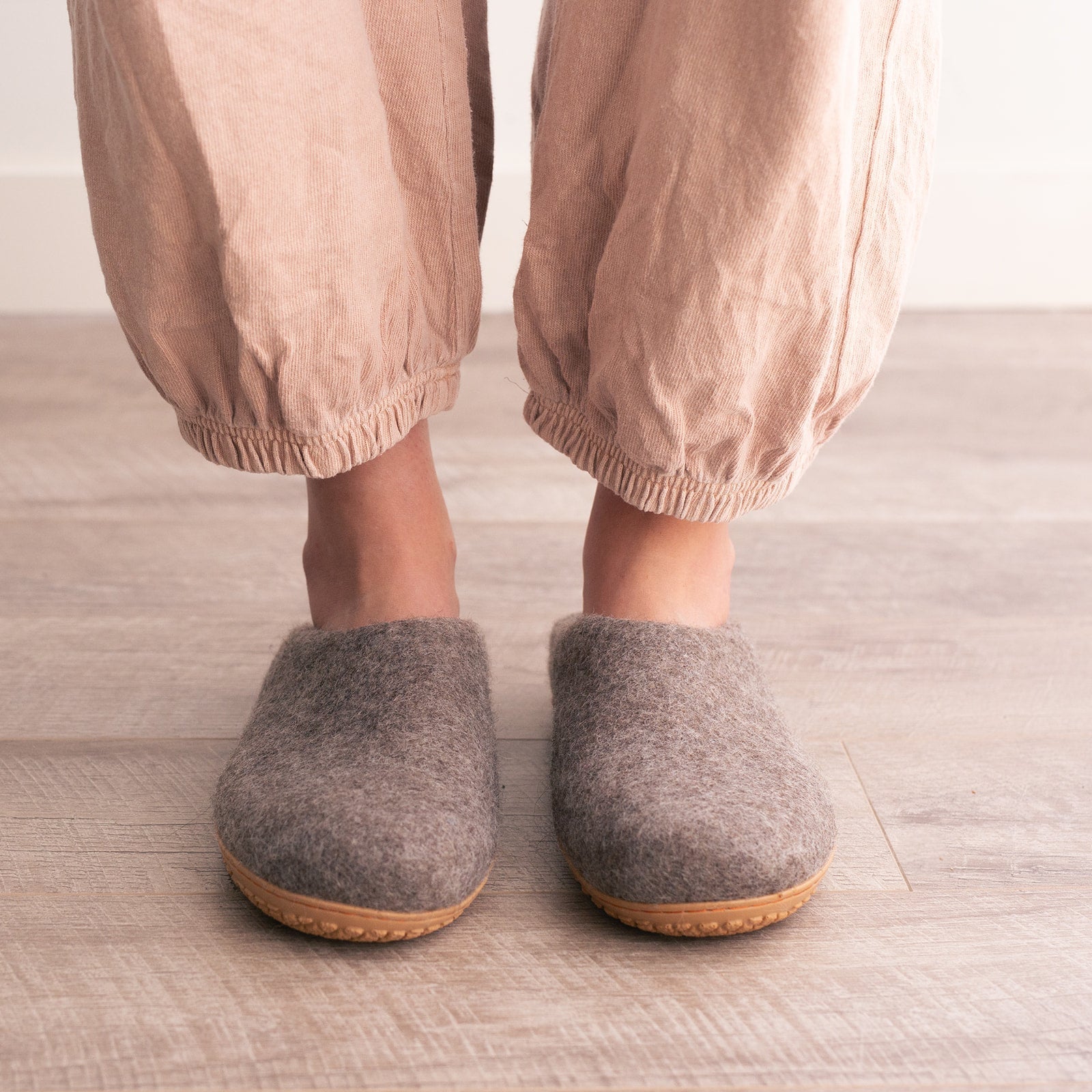 Dailypets Wool Lounge Slippers for Everyday Wear