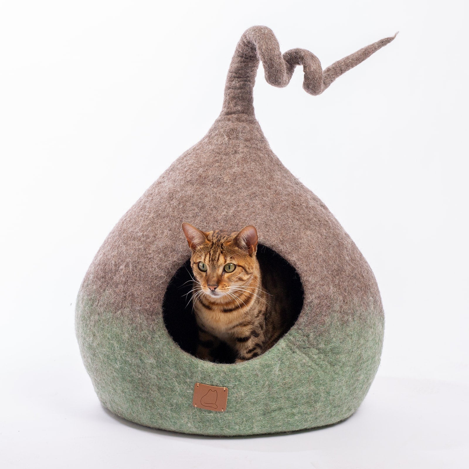 Dailypets Fairy Tail Inspired Wool Cat Cave Bed