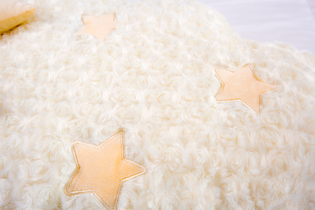 Dailypets Dreamy Cloud Plush Cat Bed