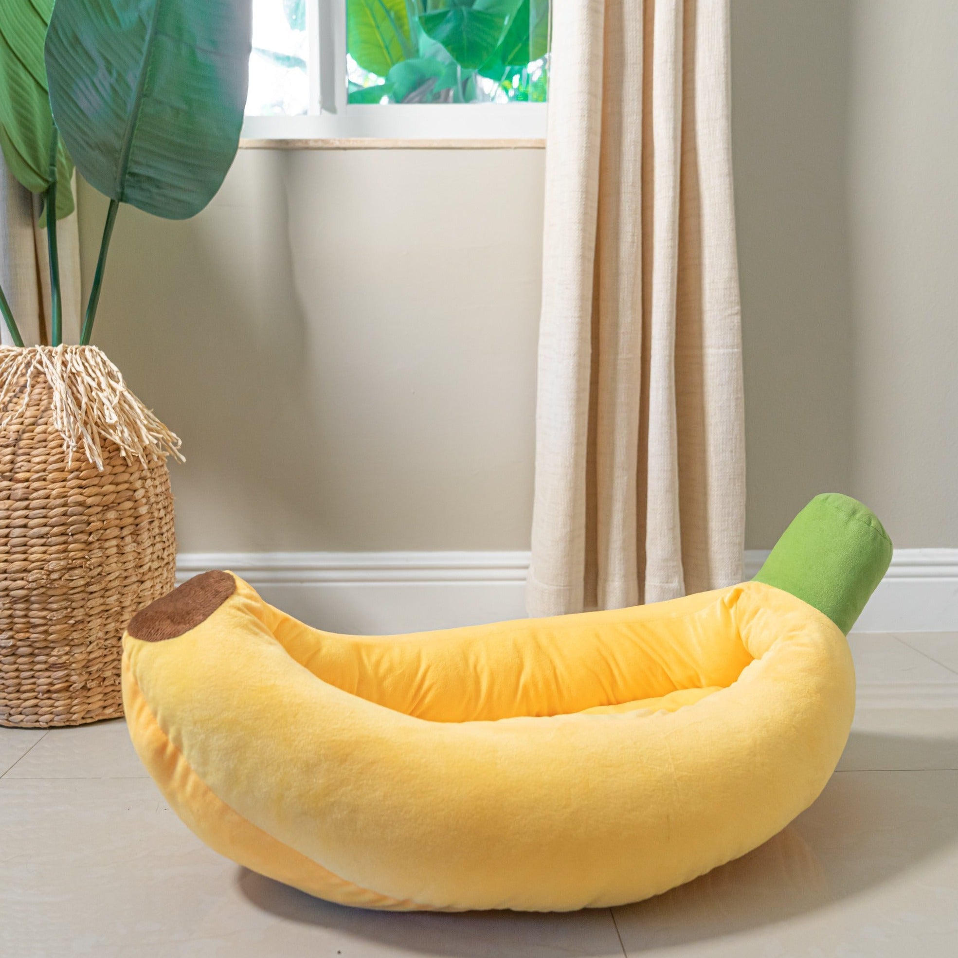 Dailypets Banana Shaped Cat Bed Plush Cozy Lounger for Cats
