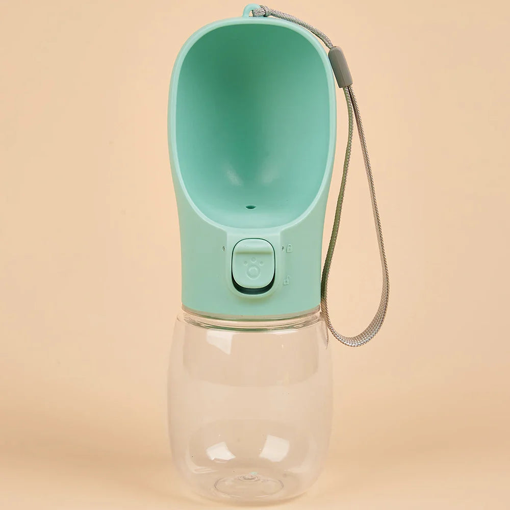 Dailypets Portable Pet Water Bottle – Leak-Resistant Outdoor Dispenser