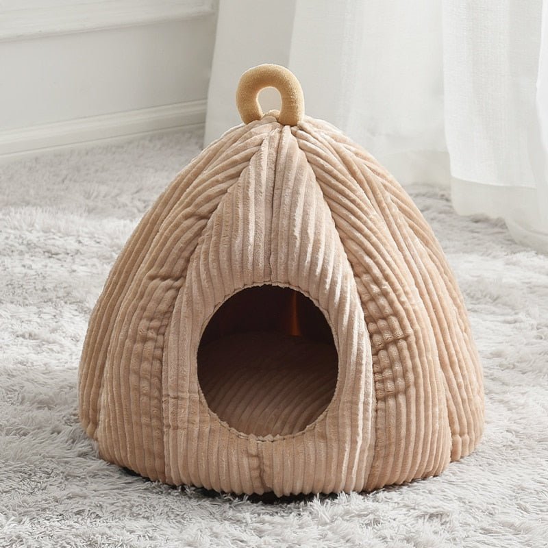 Dailypets Pumpkin-Inspired Indoor Cat Nest