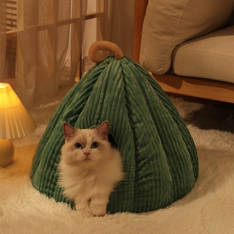 Dailypets Pumpkin-Inspired Indoor Cat Nest