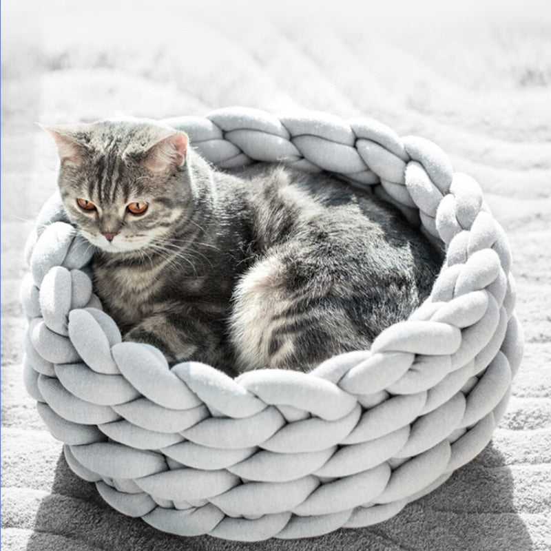 Dailypets Hand-Knit Cat Bed – Cozy Round Nest with Raised Edge