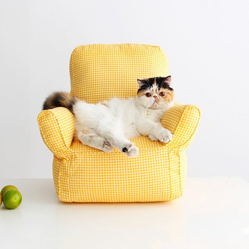 Dailypets Boss Cat Couch – Soft Elevated Sofa Bed
