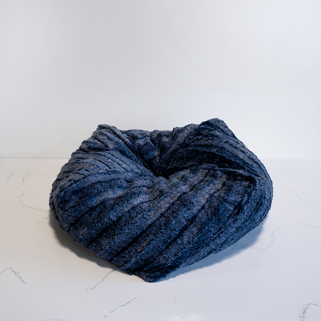 Dailypets Bolstered Cat Bed – Soft Navy Plush Sleeping Nest