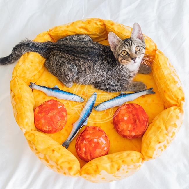 Dailypets Pizza Shaped Cat Bed with Plush Topping Toy Pillows