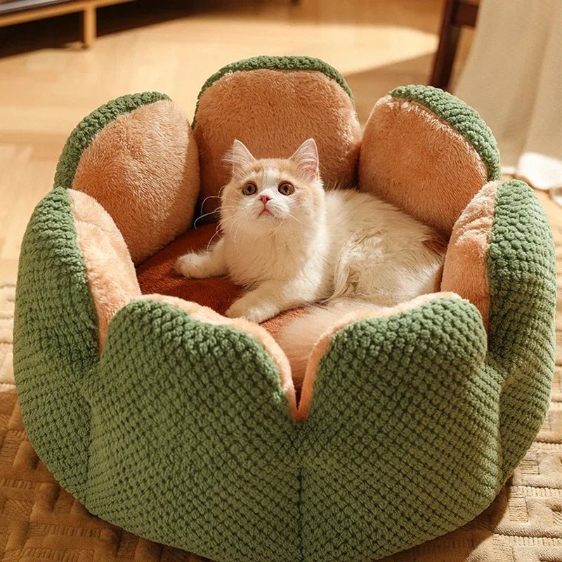 Dailypets Shell Cat Retreat – Soft Fleece Calming Cat Bed