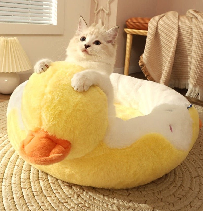 Dailypets Duck Plush Cat Bed – Soft Donut Bed for Comfortable Naps