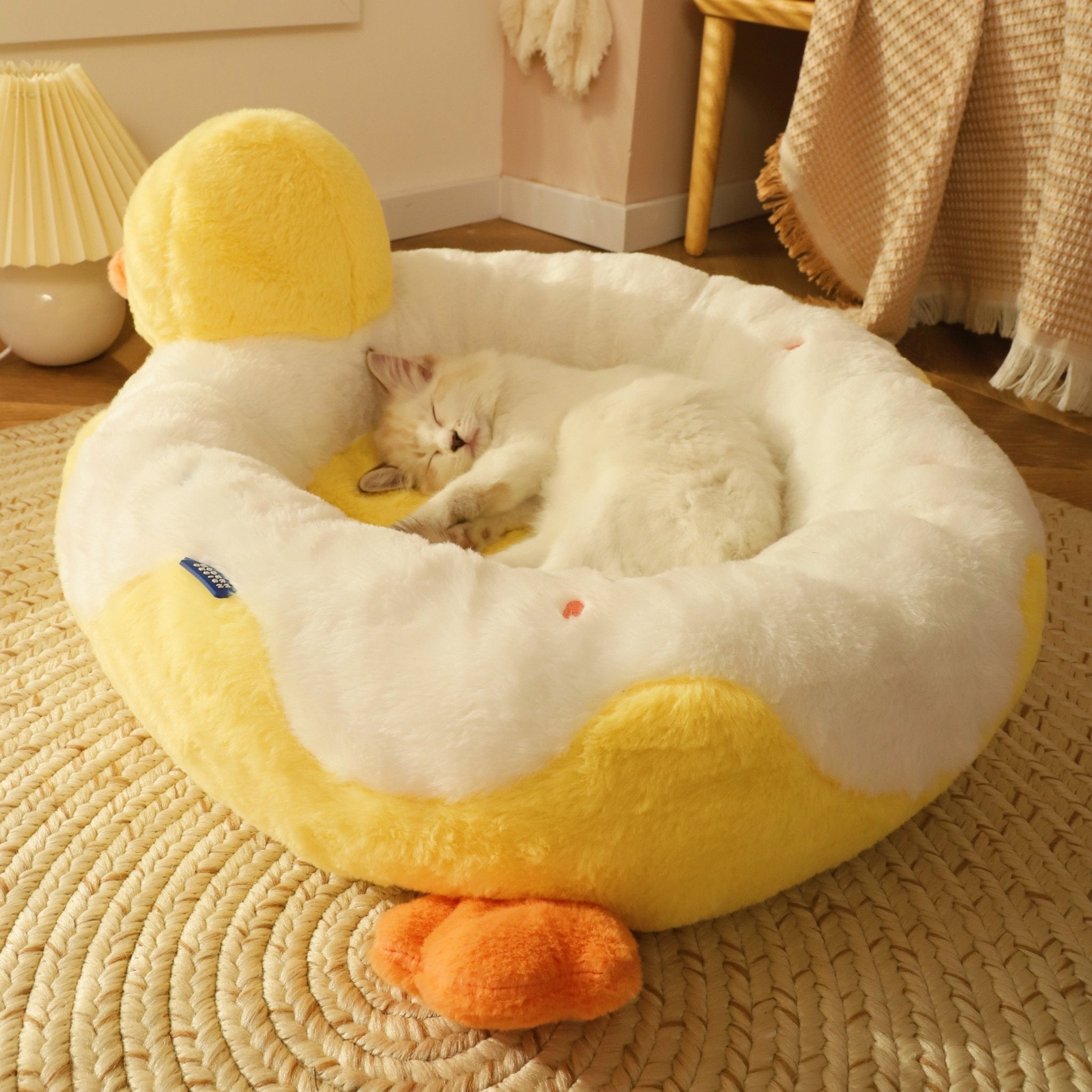 Dailypets Duck Plush Cat Bed – Soft Donut Bed for Comfortable Naps