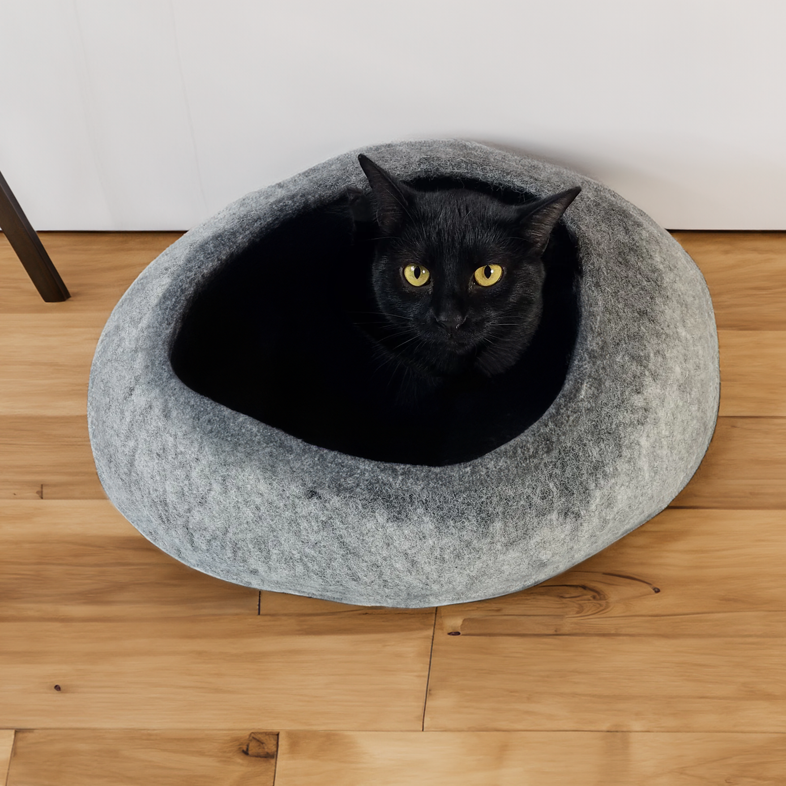 Dailypets Enclosed Wool Cat Bed – Soft Graphite Cat Cave